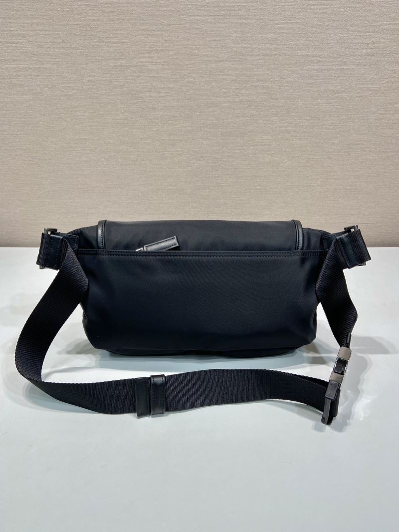 Pra*a waist chest packs